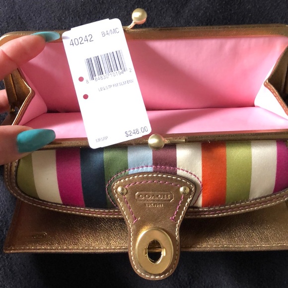 Wallet - Picture 3 of 4